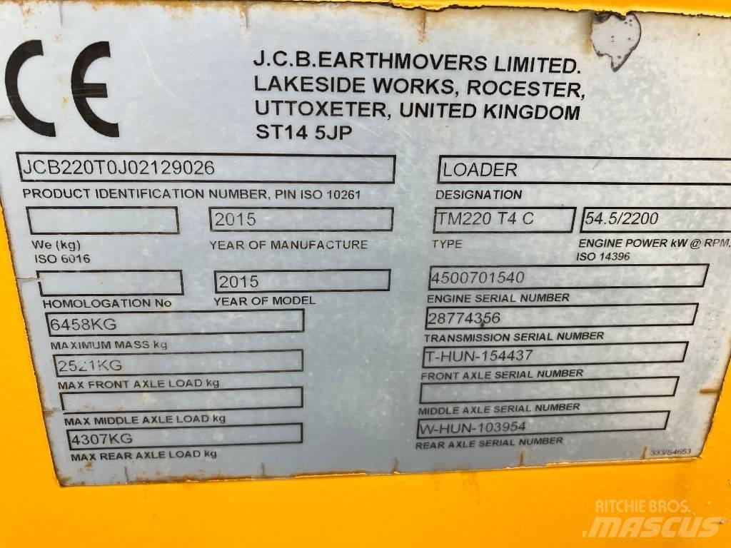 JCB TM 220 伸縮臂操作車