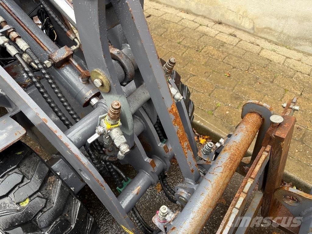 Eurotrac W10 輪胎式裝載機