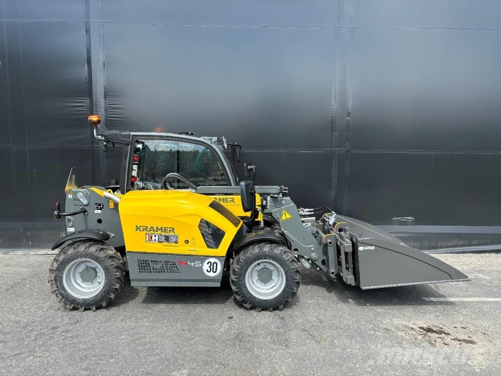 Kramer 1445 伸縮臂操作車