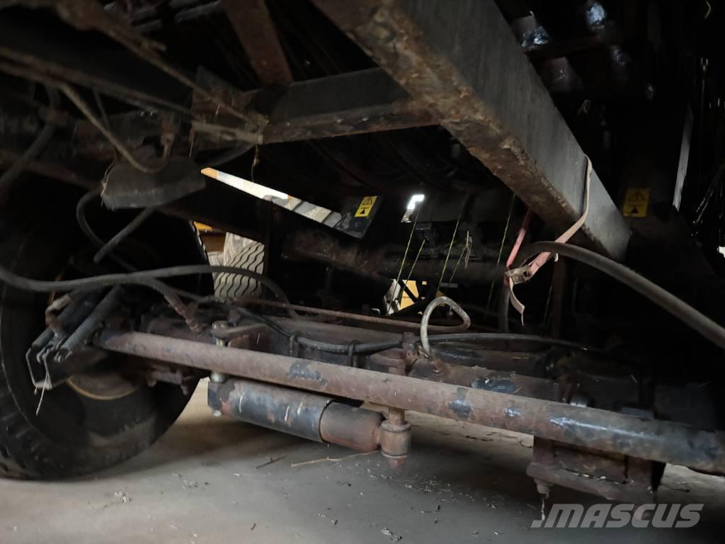 New Holland BB 940 方形打捆機