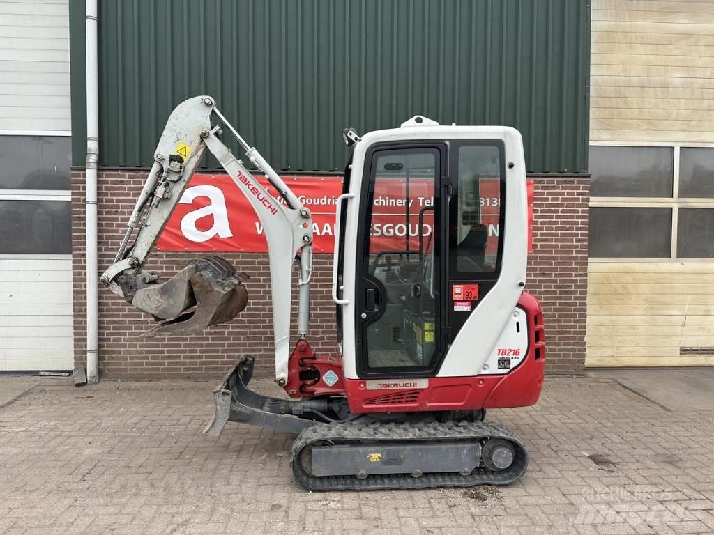 Takeuchi TB216 小型挖土機/掘鑿機<7t(小型挖掘機)