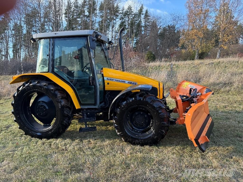 Massey Ferguson 4225 曳引機