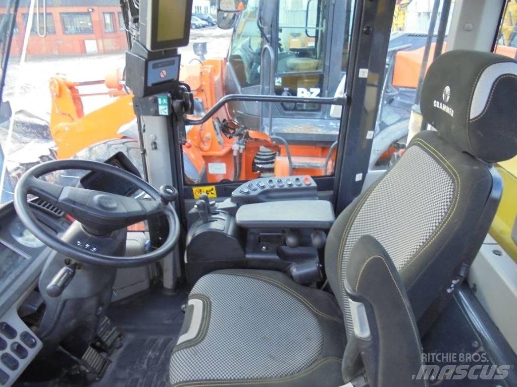 Komatsu WA 470-8 輪胎式裝載機