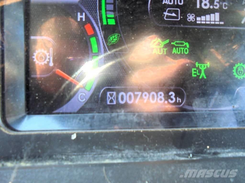 Komatsu WA 470-8 輪胎式裝載機