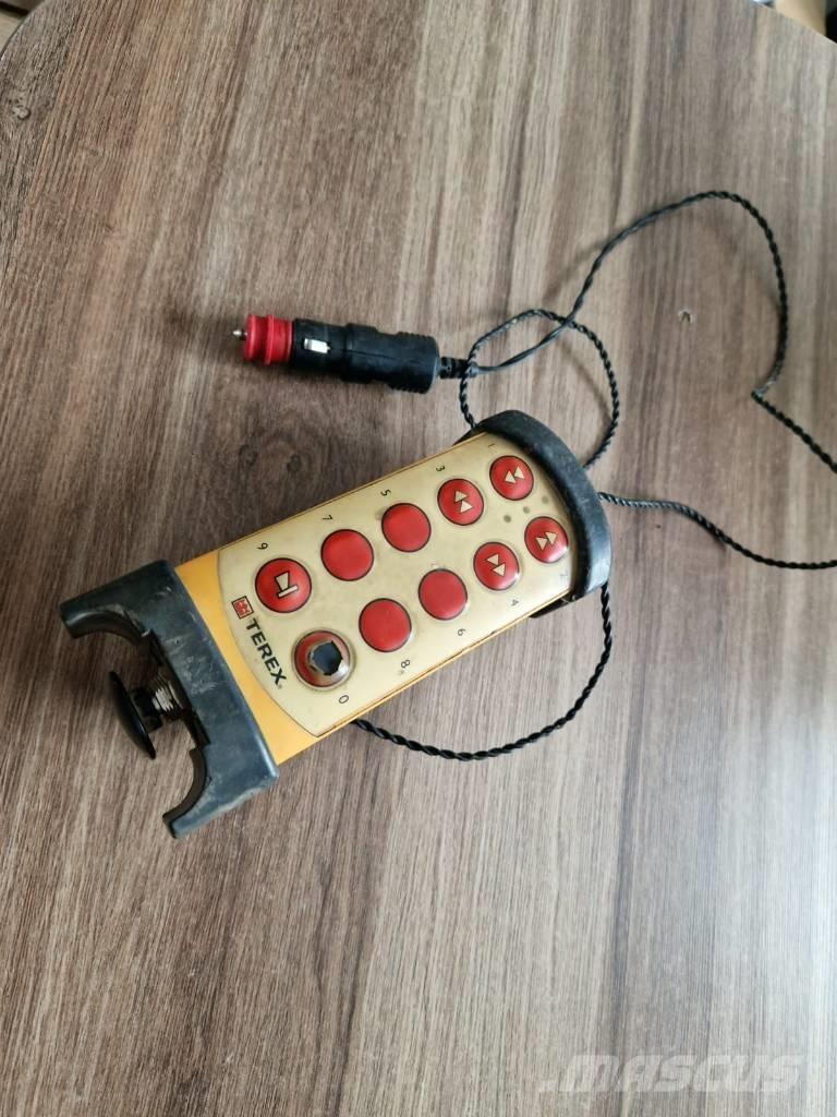 Terex Pegson XR 400 移動式壓碎機