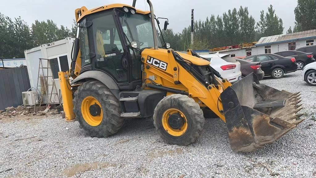 JCB 3CX 反鏟裝載機