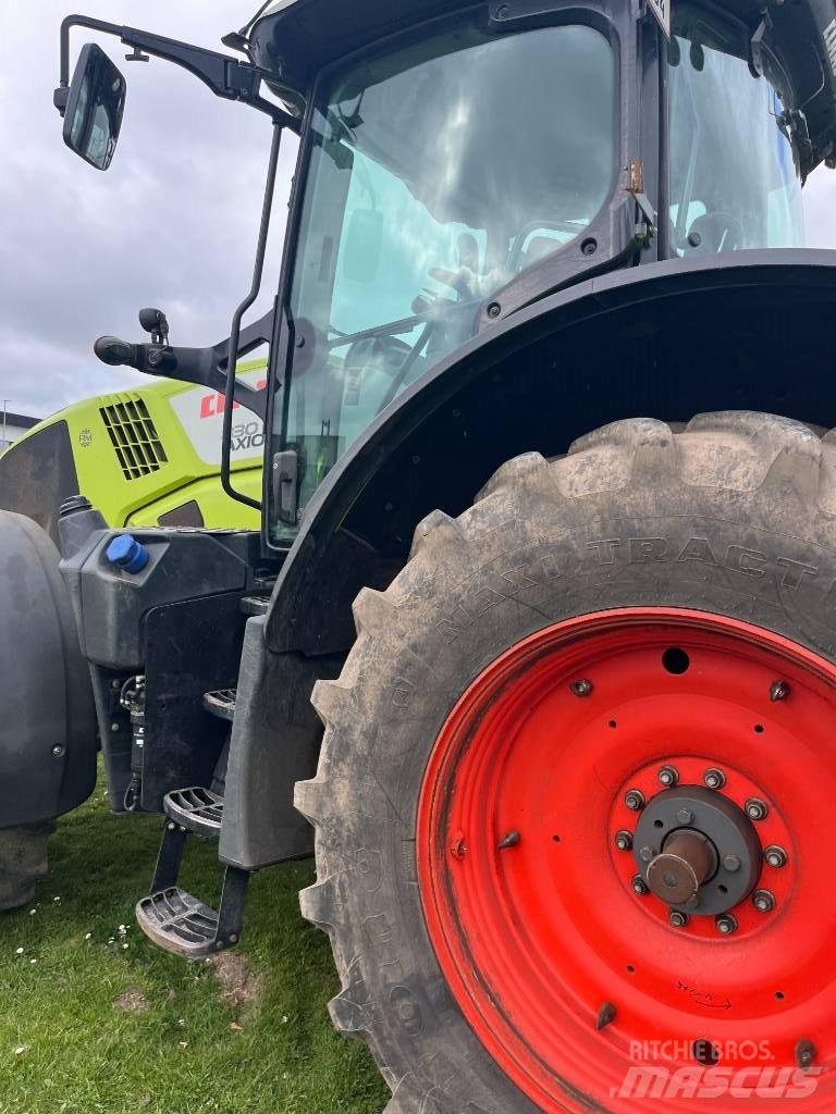 CLAAS AXION 830 CIS+ 曳引機