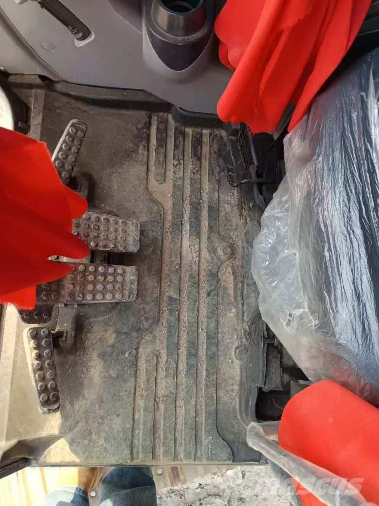 Hitachi ZX 70 中型挖土機/掘鑿機/挖掘機 7t-12t