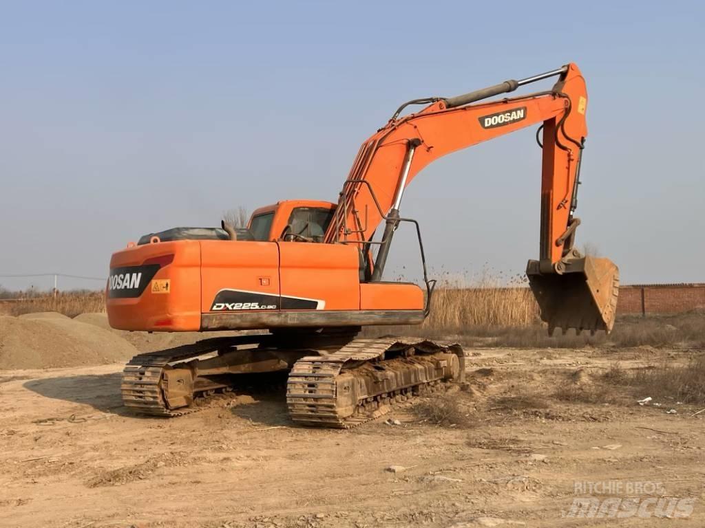 Doosan DX225LC-9C 履帶式 挖土機/掘鑿機/挖掘機
