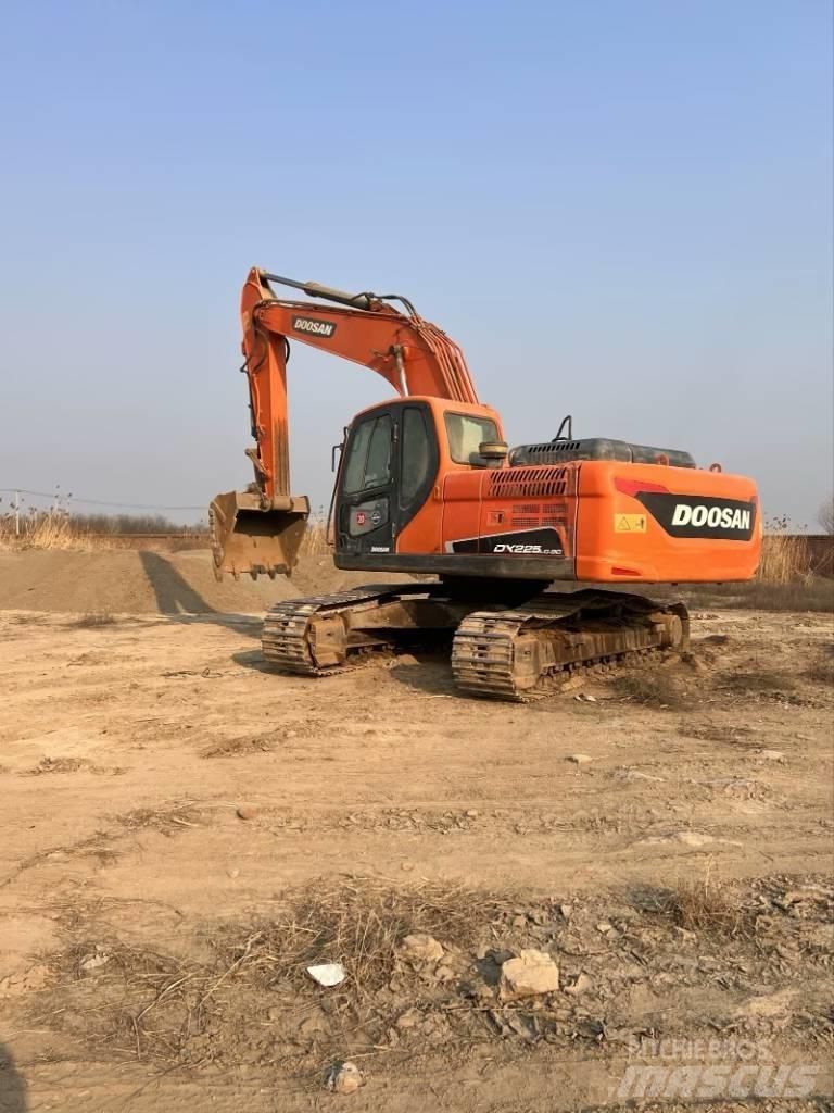 Doosan DX225LC-9C 履帶式 挖土機/掘鑿機/挖掘機