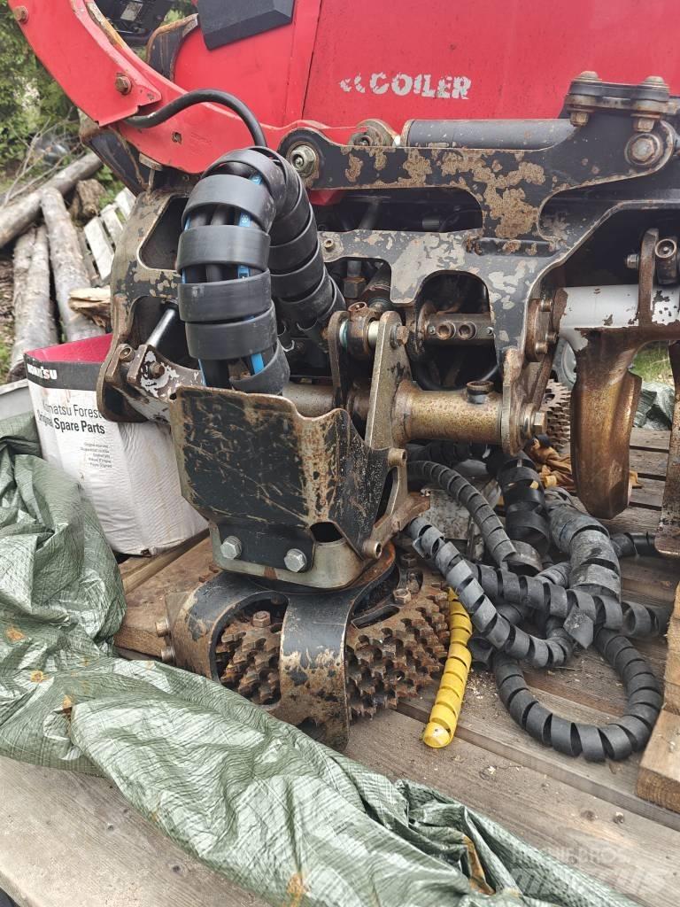Komatsu C 93 收穫機頭