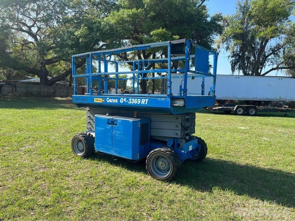 Genie GS 3369 RT 剪式升降機