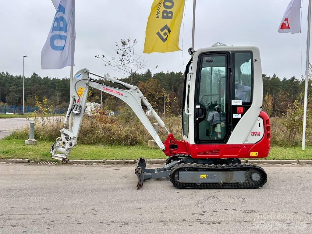 Takeuchi TB 216A V4 小型挖土機/掘鑿機<7t(小型挖掘機)