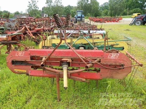 JF HSR 200 耙與翻草機