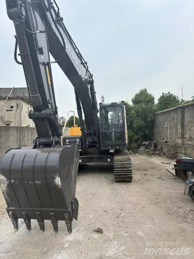 Volvo EC 210 中型挖土機/掘鑿機/挖掘機 7t-12t