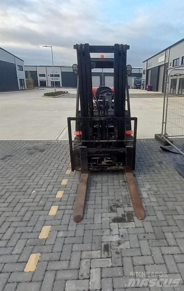 Manitou MI 25 G 液化石油氣LPG卡車