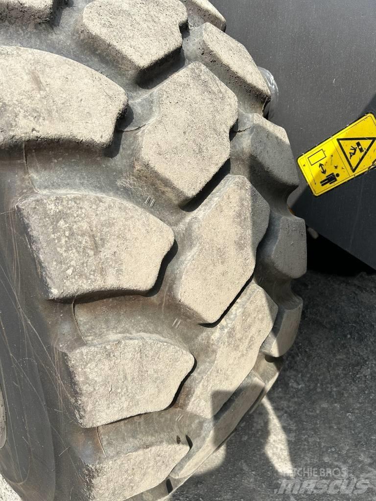 Volvo l150h 輪胎式裝載機