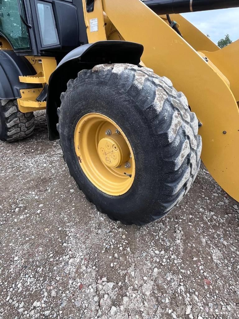CAT 908M 輪胎式裝載機