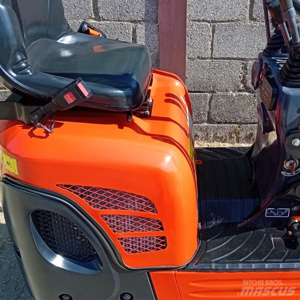 Kubota K008-3 小型挖土機/掘鑿機<7t(小型挖掘機)