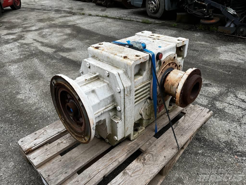 Bonfiglioli A903 輸送機