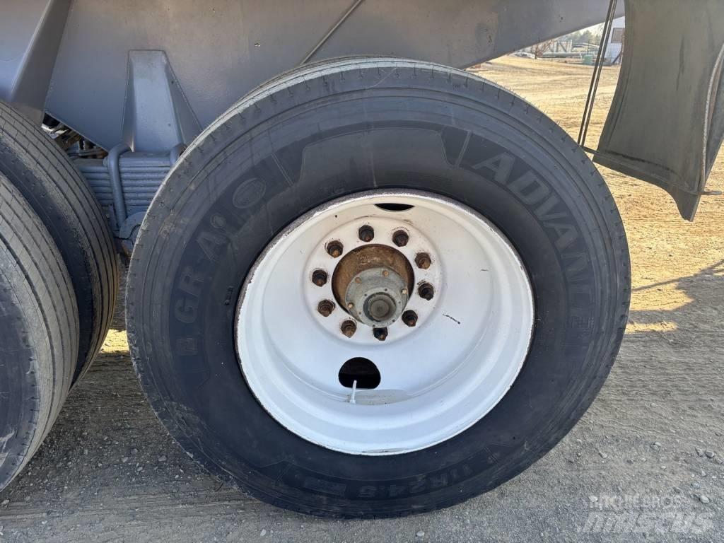  Reliance 26" 傾卸式拖車