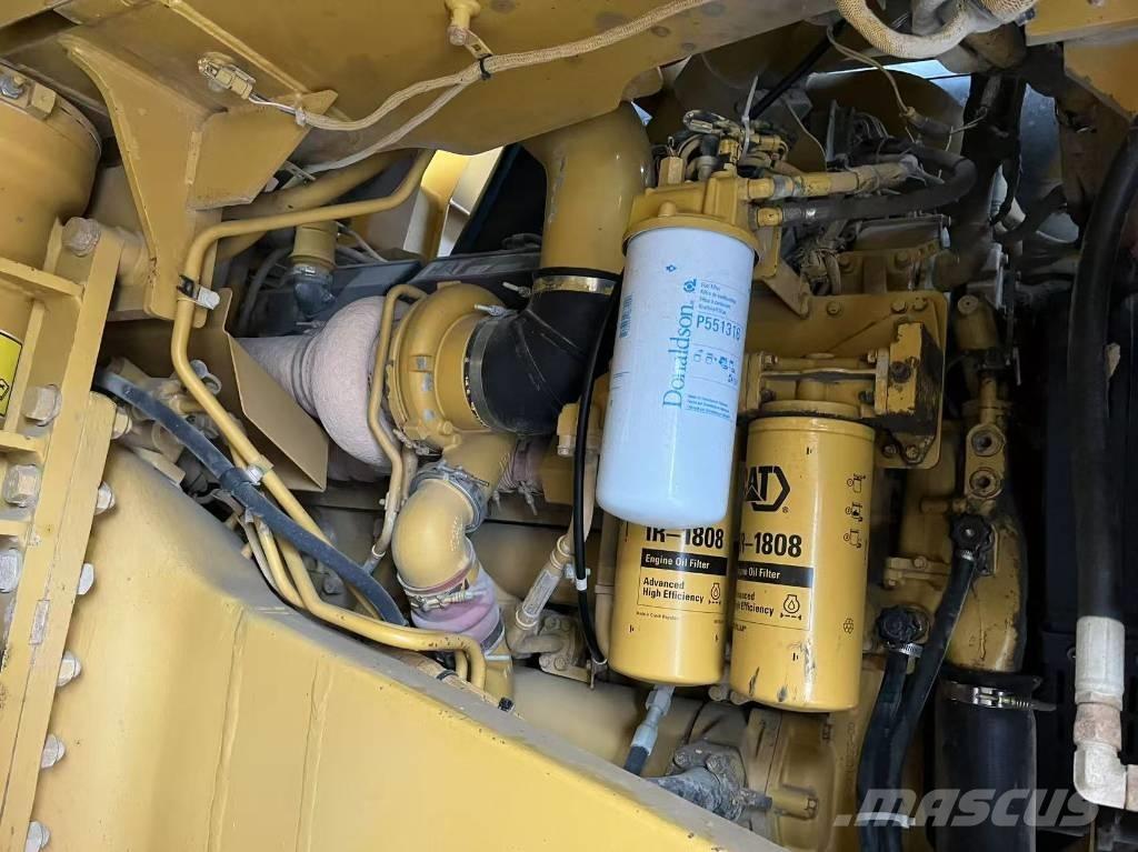 CAT 773 F 鉸接式起吊車