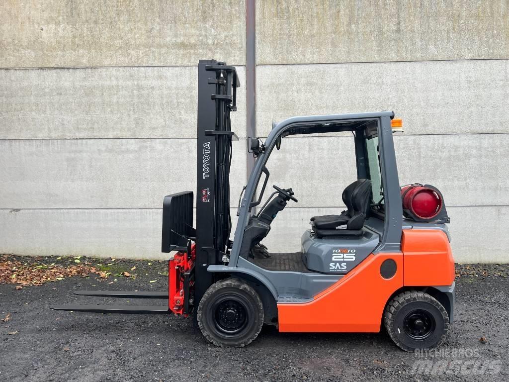 Toyota 02-8 FGF 25 液化石油氣LPG卡車