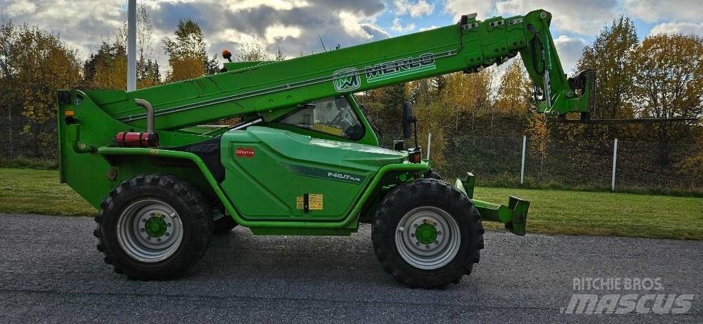 Merlo P40.17PLUS 伸縮臂操作車