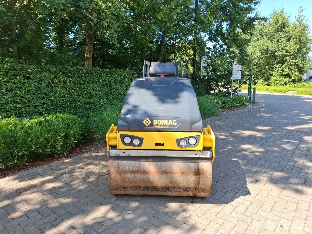 Bomag BW 120 AC-5 複合式滾壓機