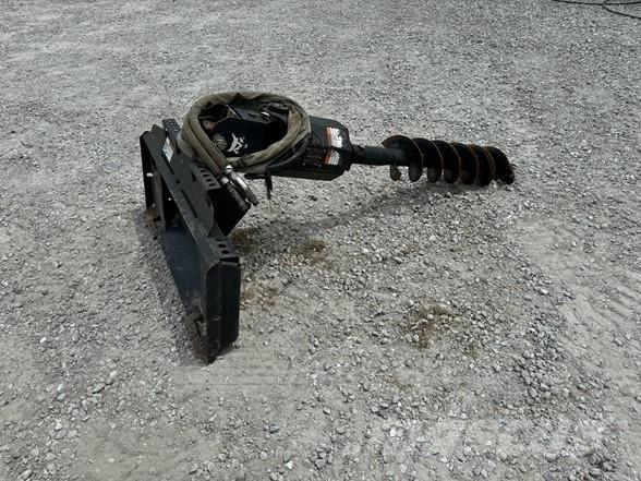 Bobcat 15C 輕型鑽孔機
