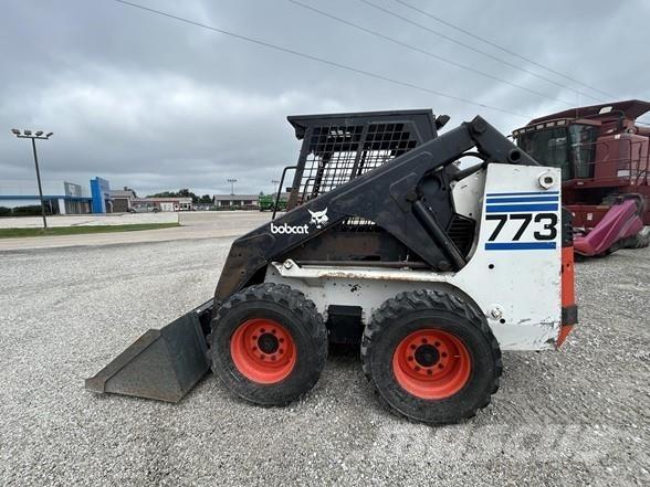 Bobcat 773 滑移轉向裝載機