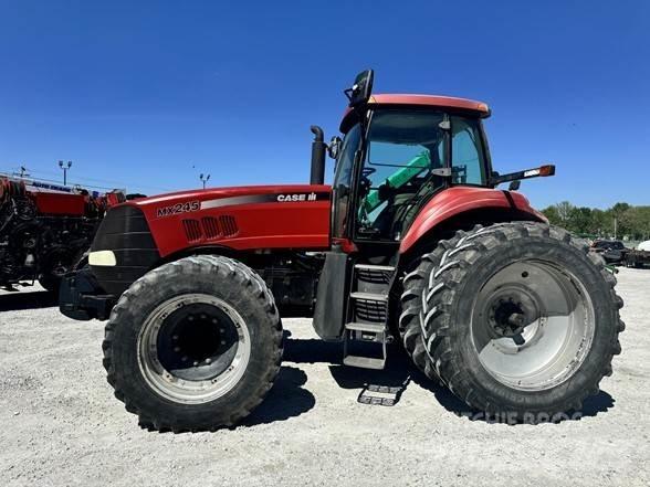 Case IH MX245 曳引機