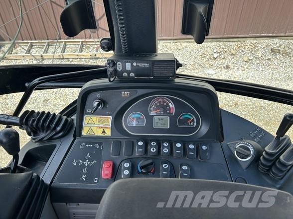 CAT 420F 反鏟裝載機