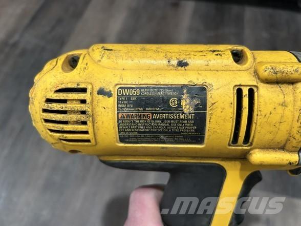 DeWalt DW059 儀器、測量及自動化設備