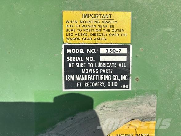 J&M 250-7 運糧車