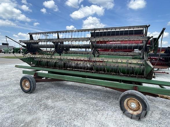 John Deere 220 聯合收割機頭