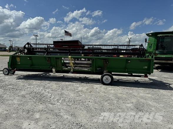 John Deere 925 聯合收割機頭
