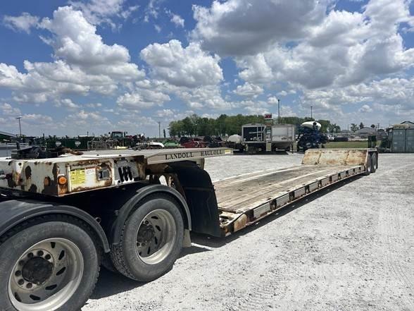 Landoll 825B 地架式半拖車