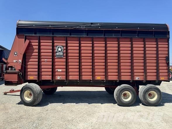 Meyer 4622 青飼料搬運車