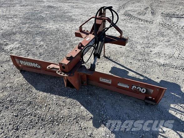 Rhino R800 其他曳引機配件