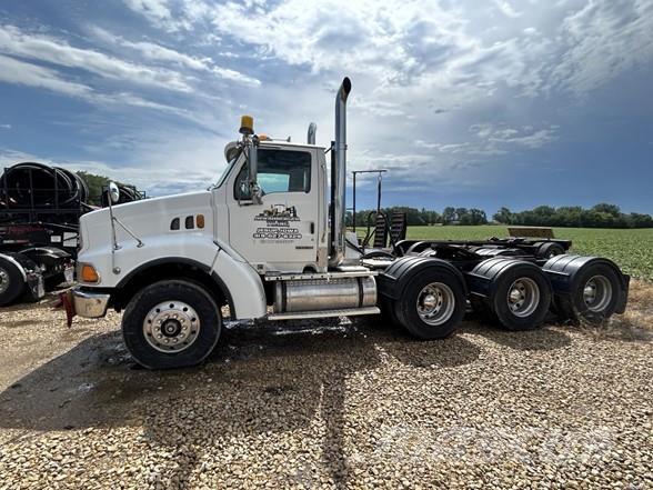 Sterling L9500 曳引機組件