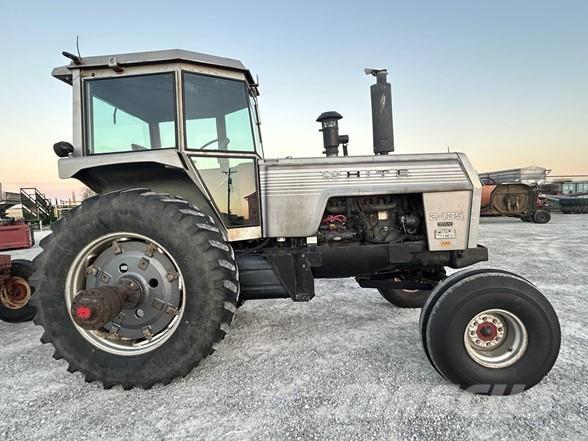 White 2-135 曳引機