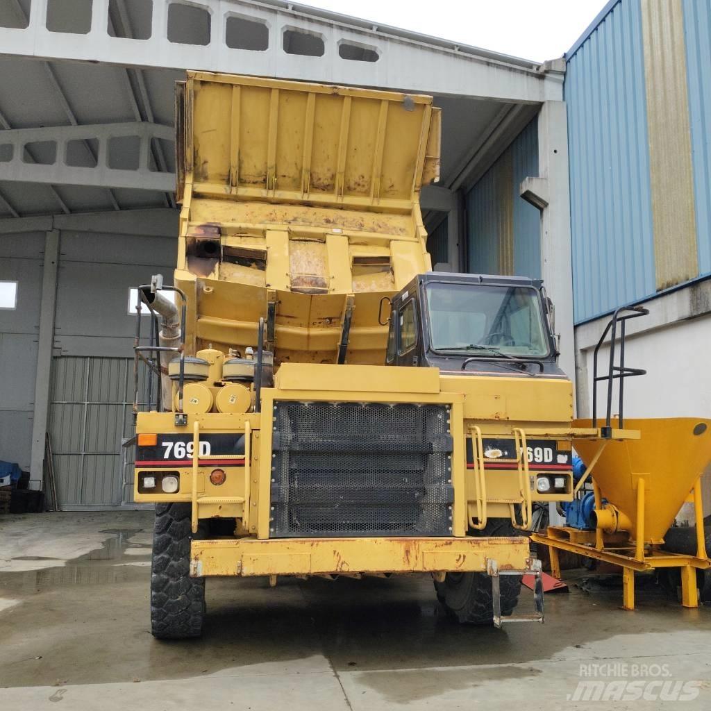 CAT 769 D 剛性傾卸卡車