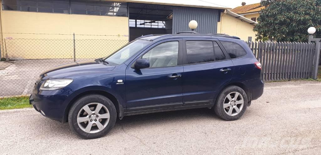 Hyundai SANTA FE 汽車