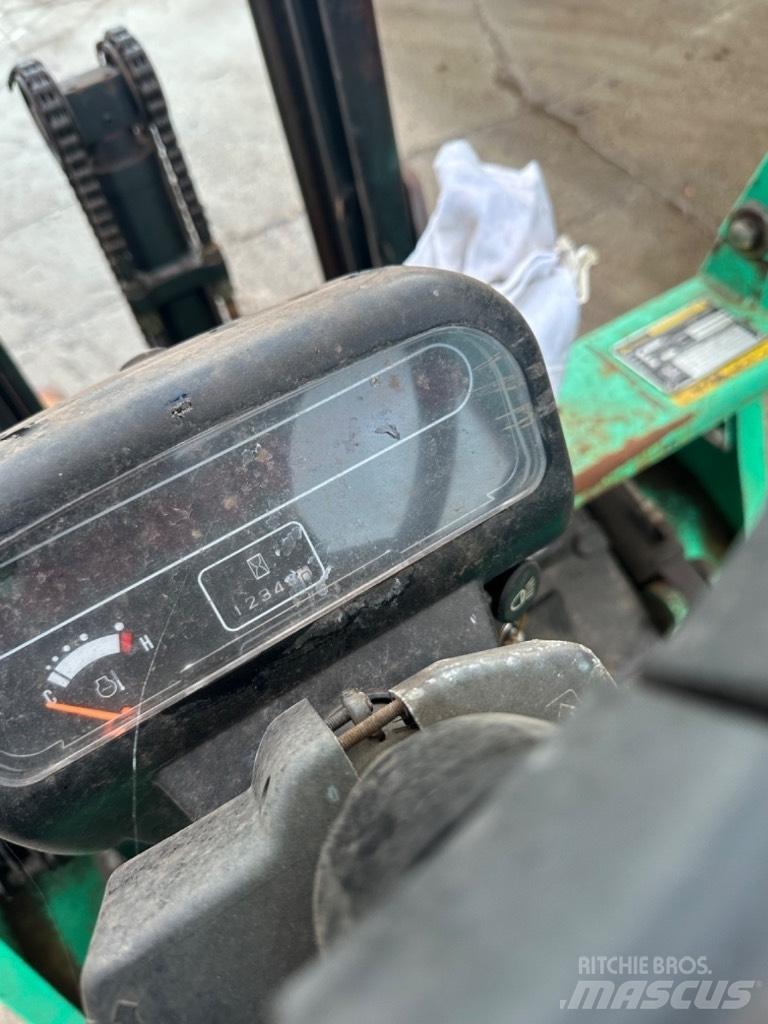 Mitsubishi FG 15 液化石油氣LPG卡車