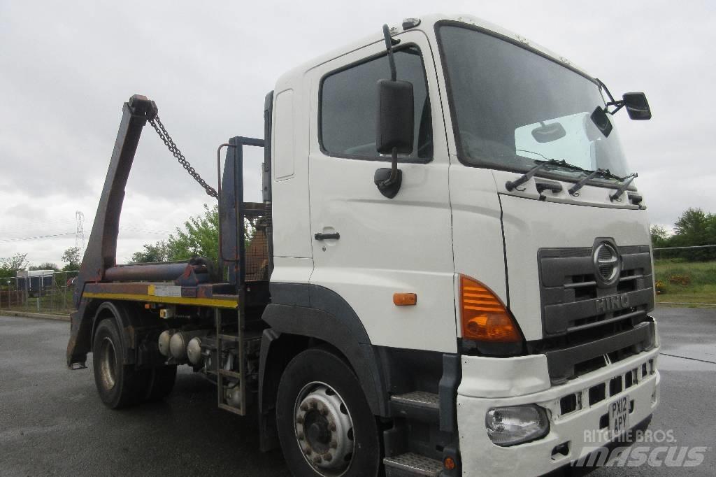 HINO 700 裝載運輸卡車