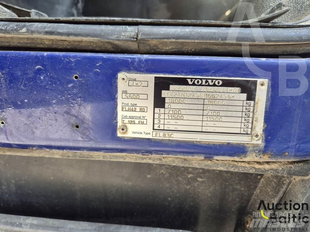 Volvo FL240 貨箱式卡車