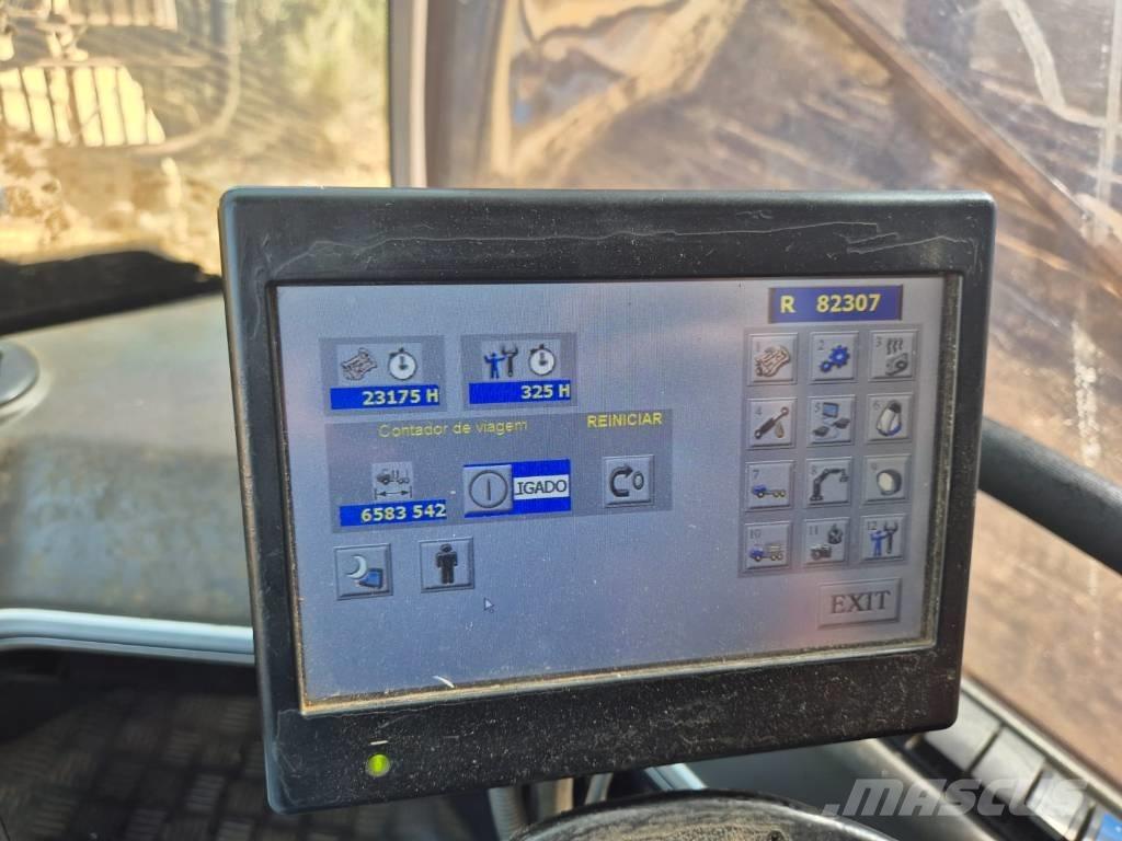 Rottne F13 集運機