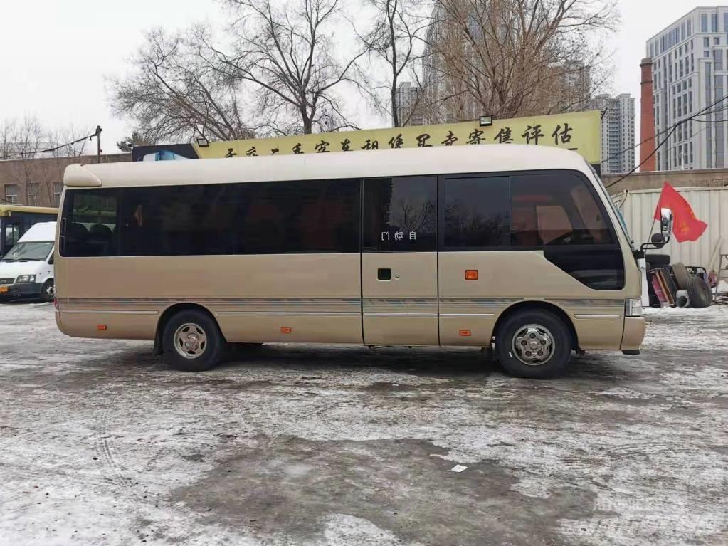 Toyota Coaster Bus 迷你巴士