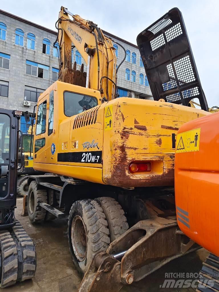 Hyundai R210W-7 旋轉式挖土機/掘鑿機/挖掘機